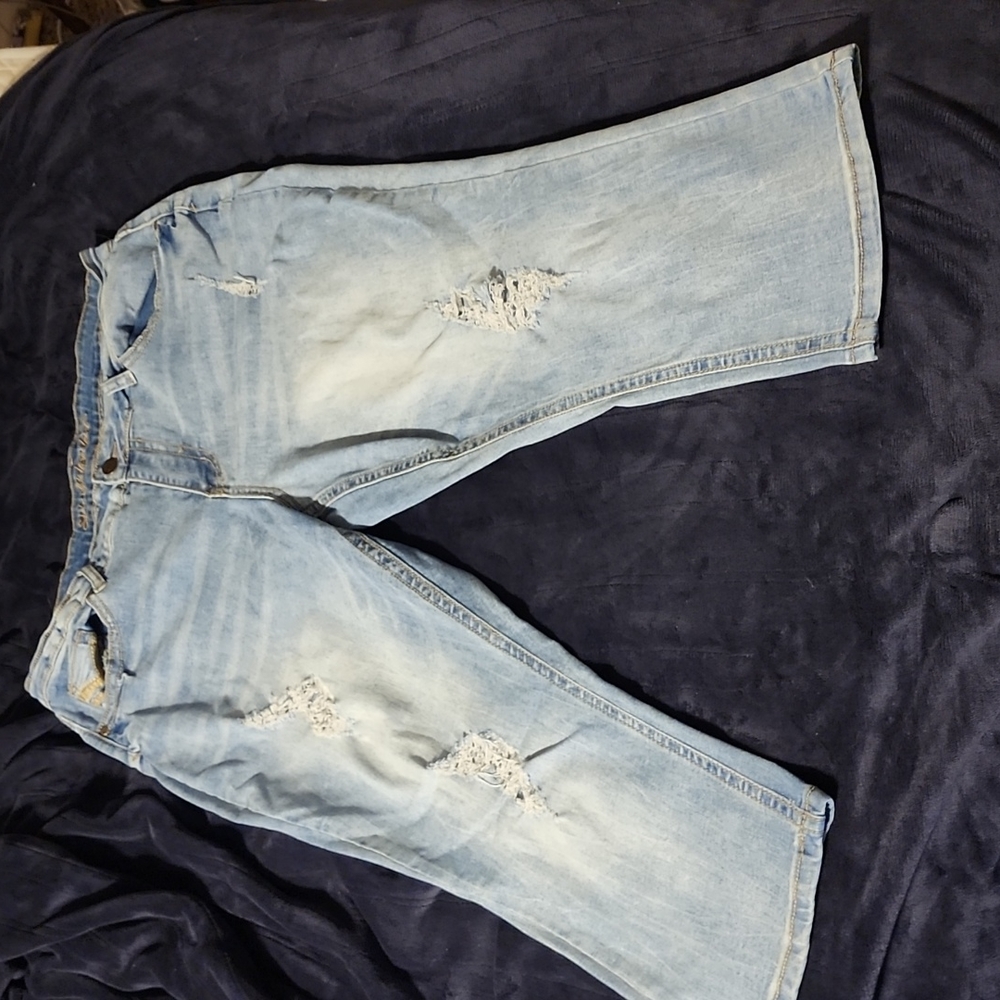 Distressed Capris
